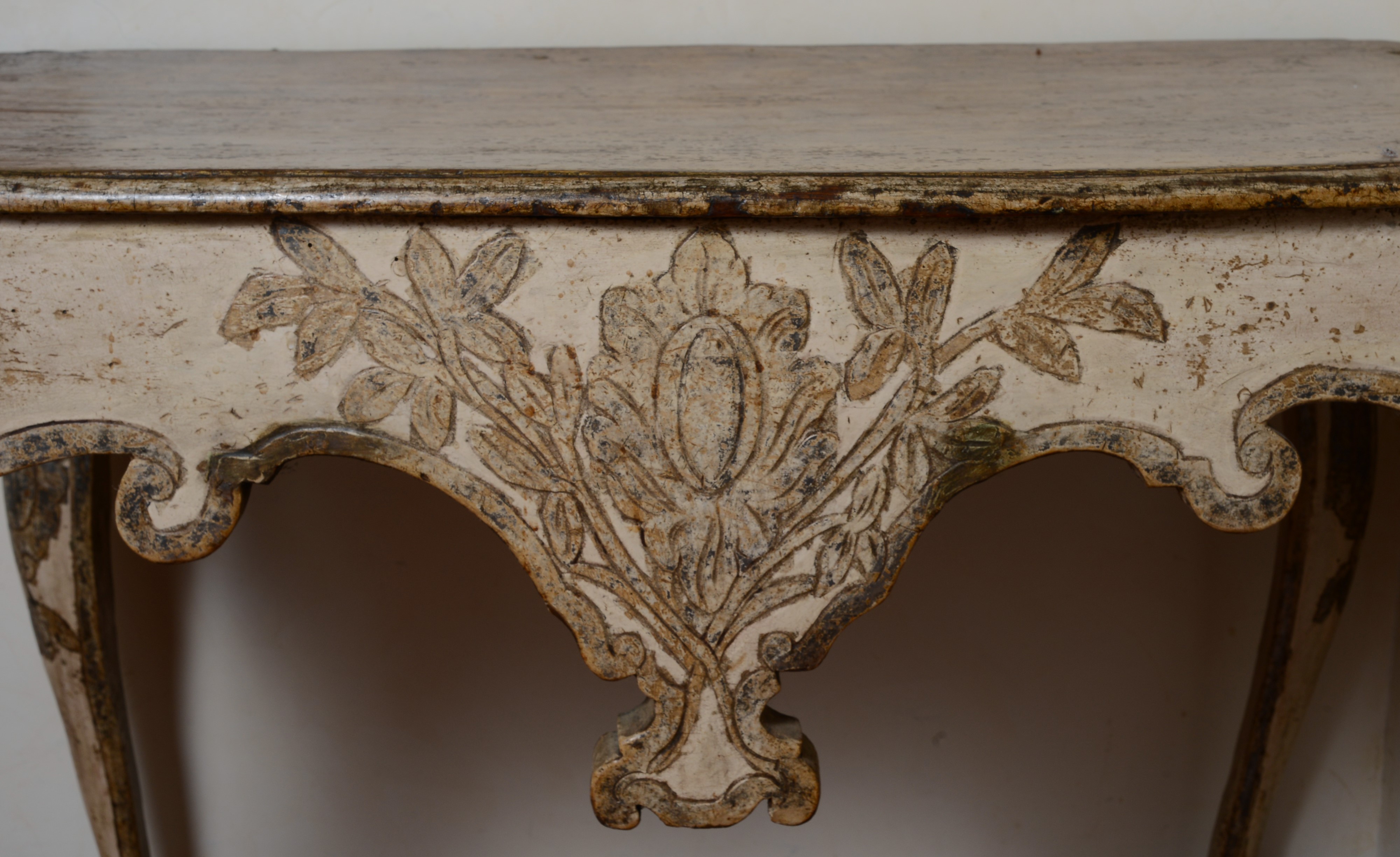 Scrivania in Legno Laccato