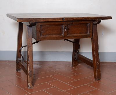 Tavolino Rustico in Noce