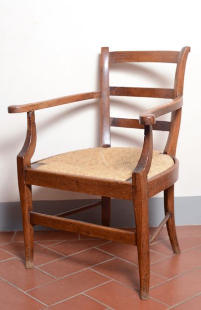 Poltroncina in Noce
