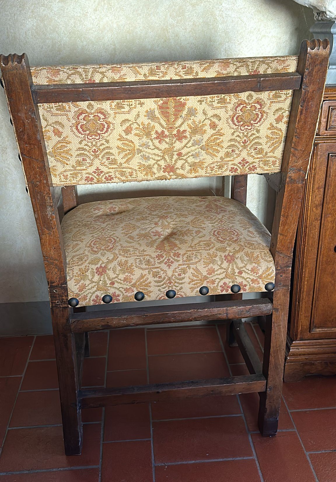 Poltrona in Noce