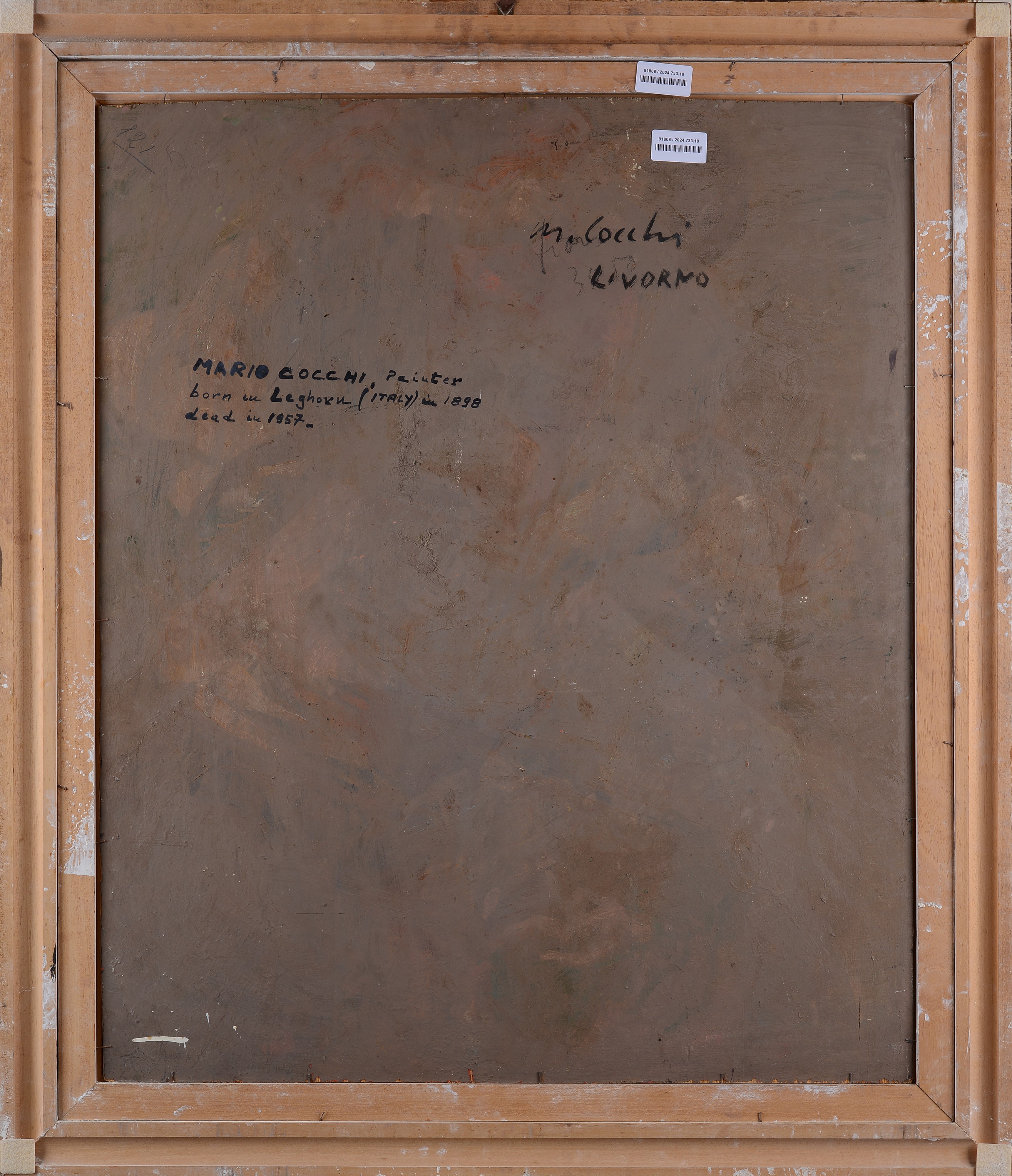 Ragazza con cesto di pesci