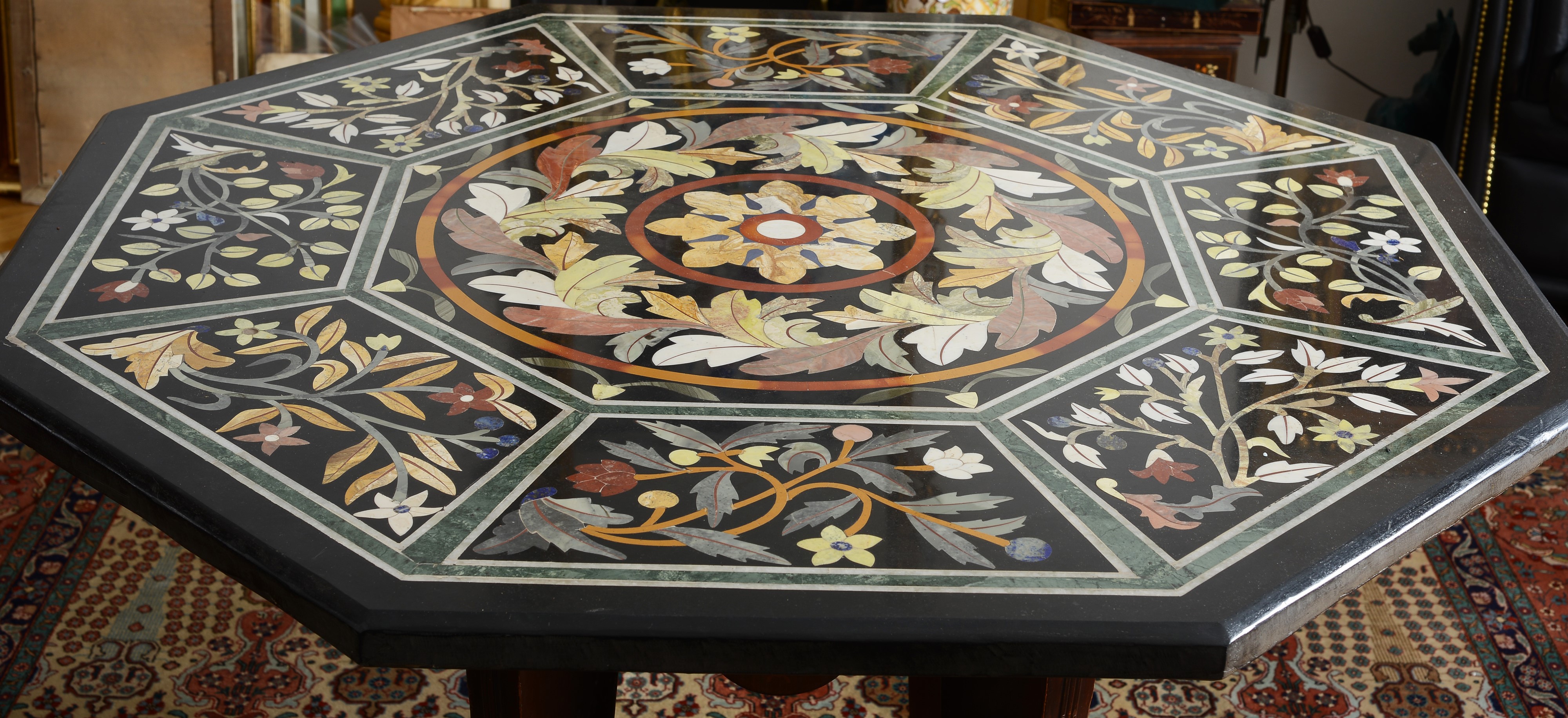 Tavolo da centro ottagonale