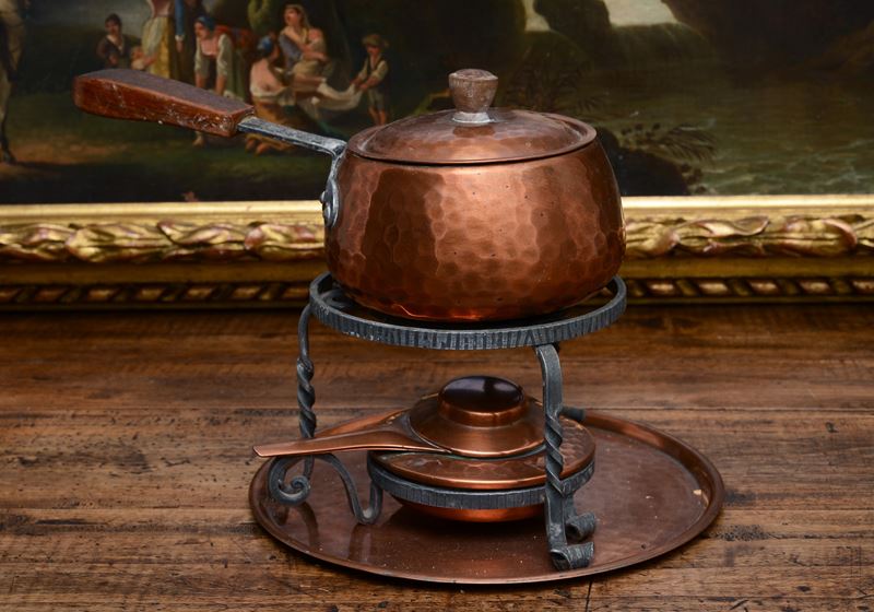 Pentolino in rame con fornello