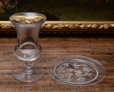 Vaso a Forma Medicea con Piatto