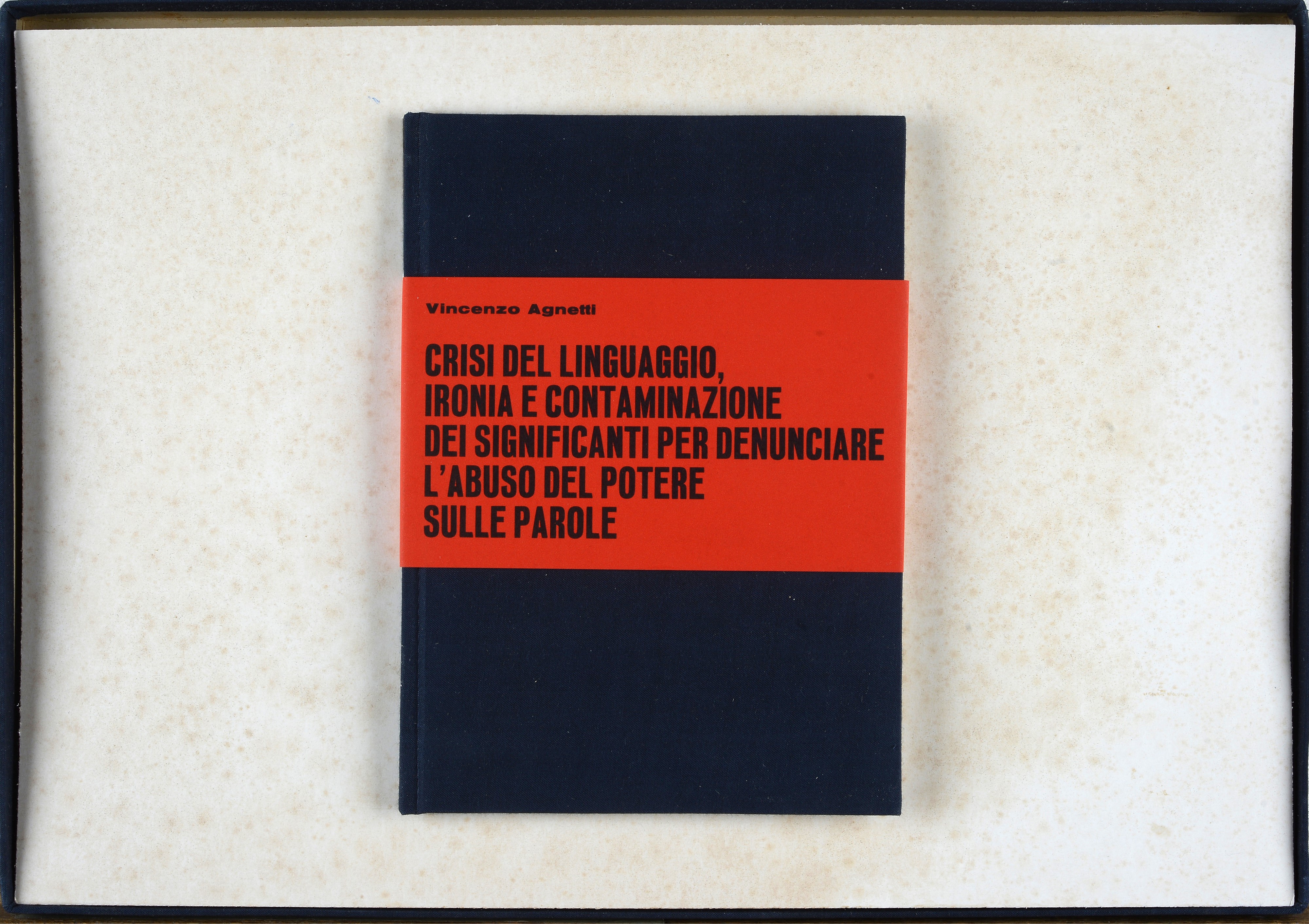 Vincenzo Agnetti - Crisi del Linguaggio, Ironia e Contaminazione dei Significati per Denunciare L...