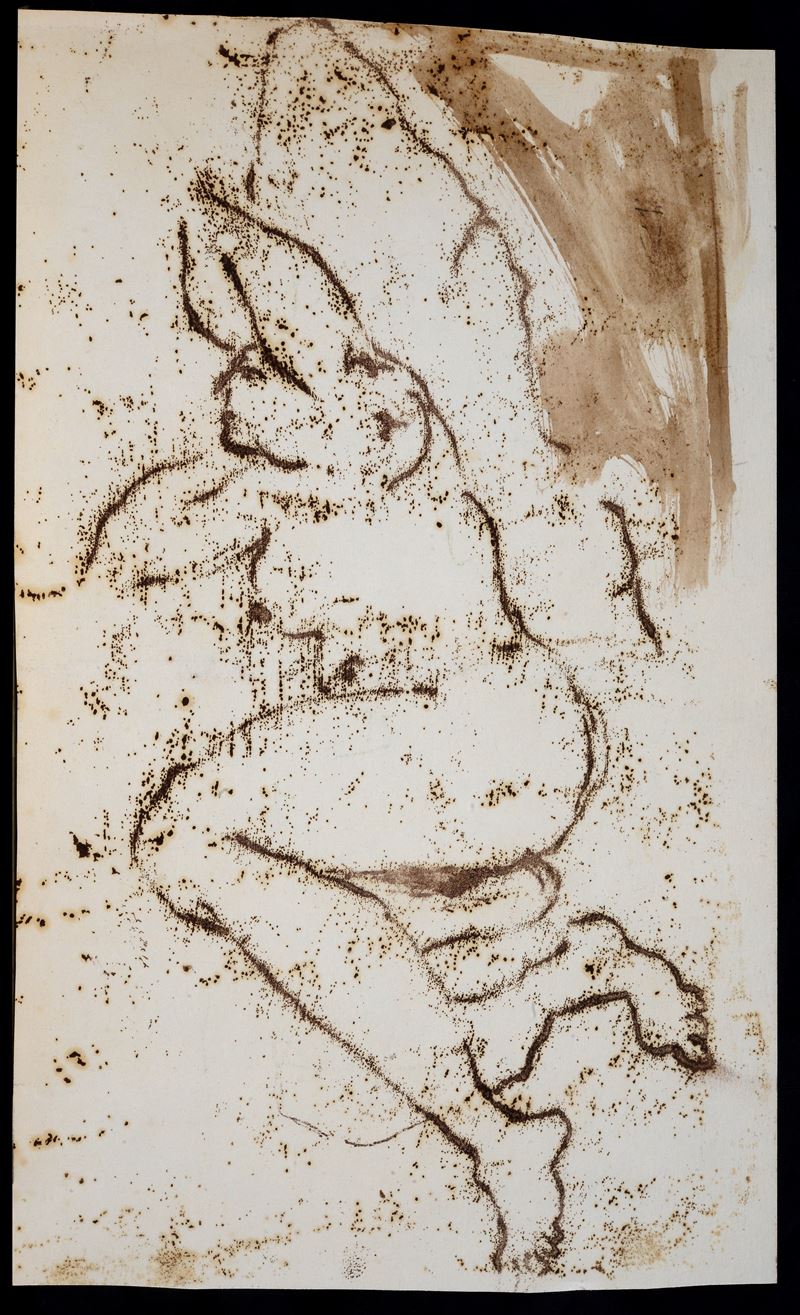 Nudo di donna in piedi