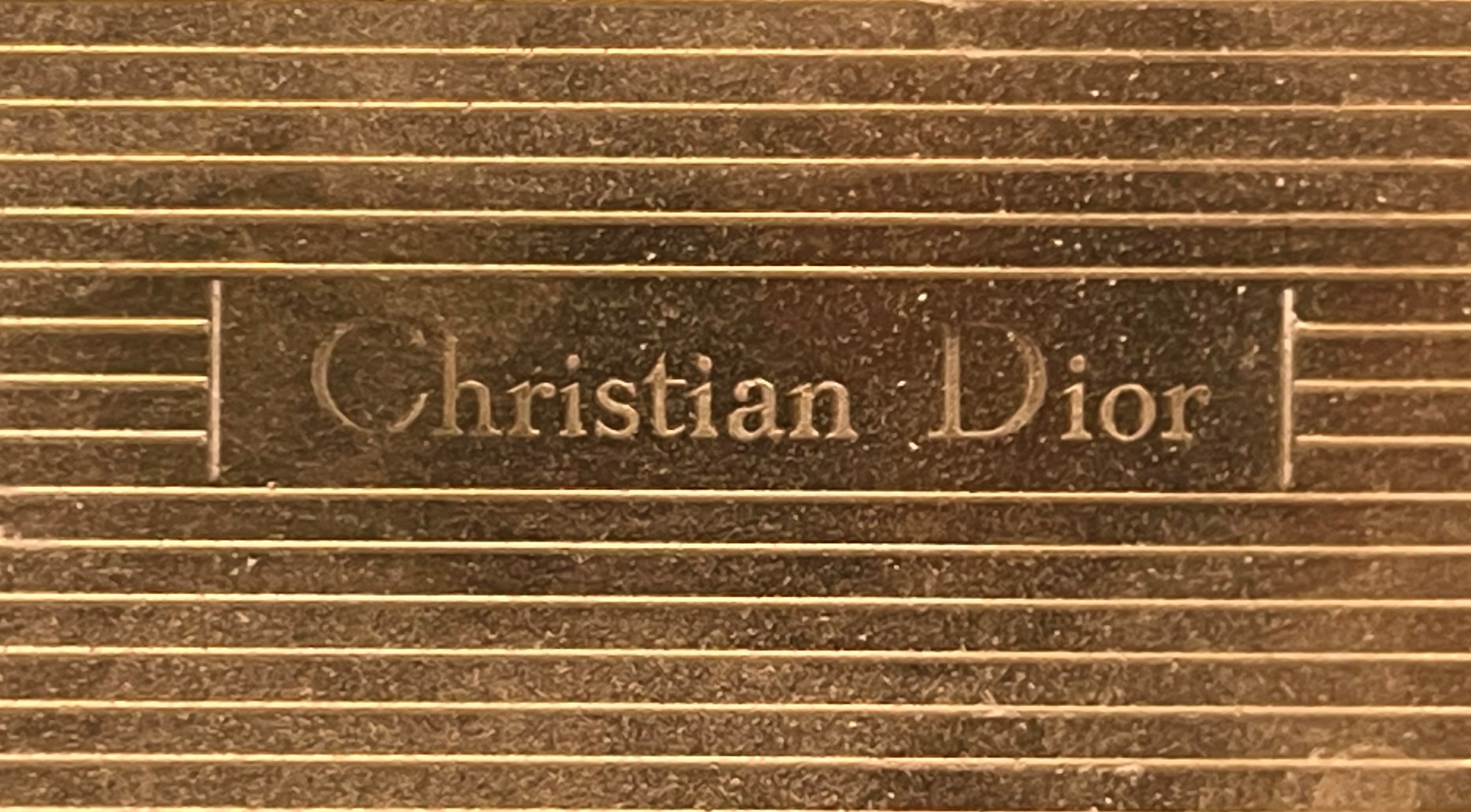 Lotto di sei oggetti