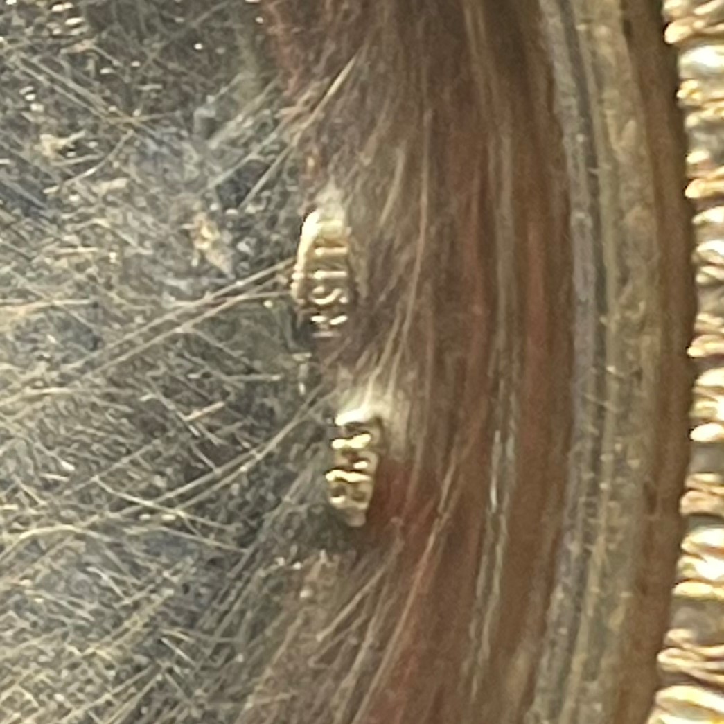 Due piatti e una vaschetta