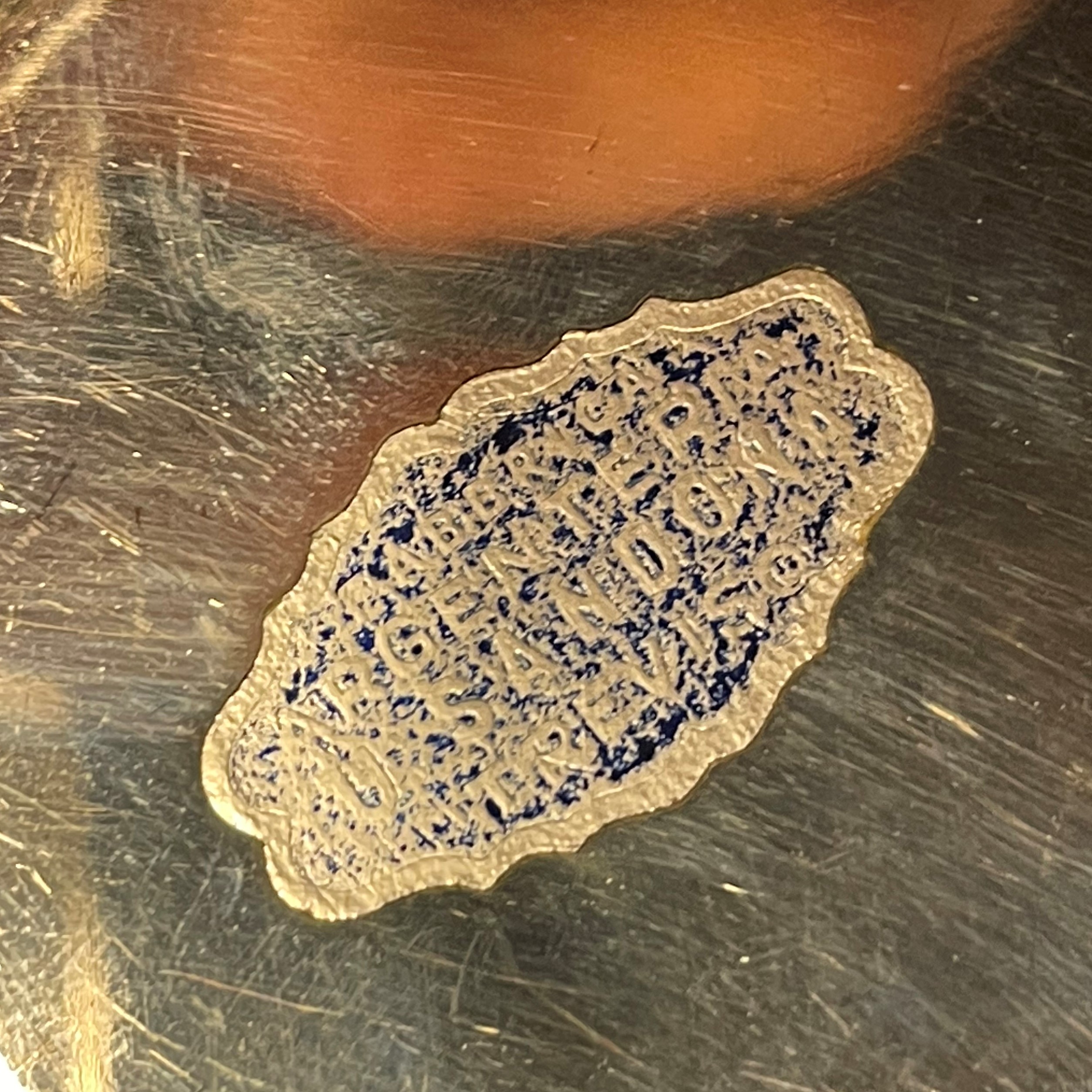 Due piatti e una vaschetta