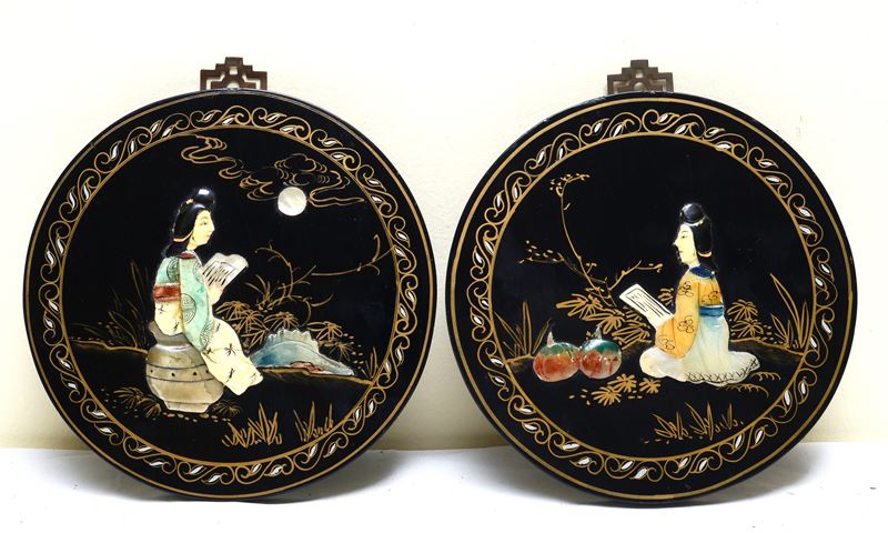 Coppia di pannelli circolari