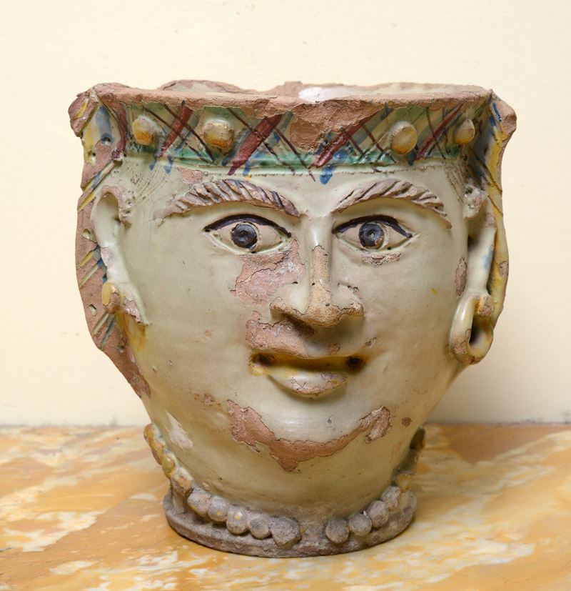 Vaso a forma di testa