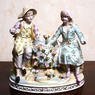 Centrotavola con Figure di Fanciulli