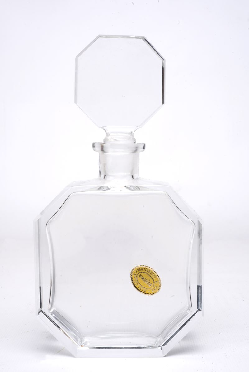 boccetta in cristallo con tappo