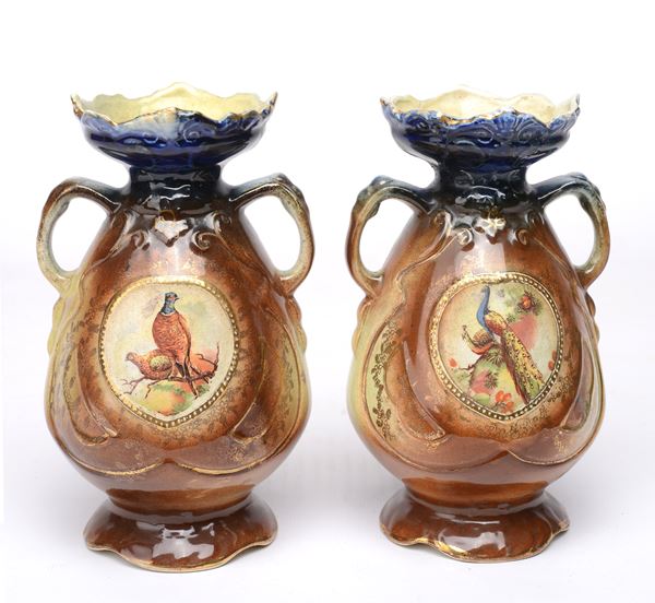 N. 2 vasi biansati in ceramica con decorazione di fagiani  - Asta DIPINTI, ARREDI E OGGETTI D'ARTE - Pananti Online