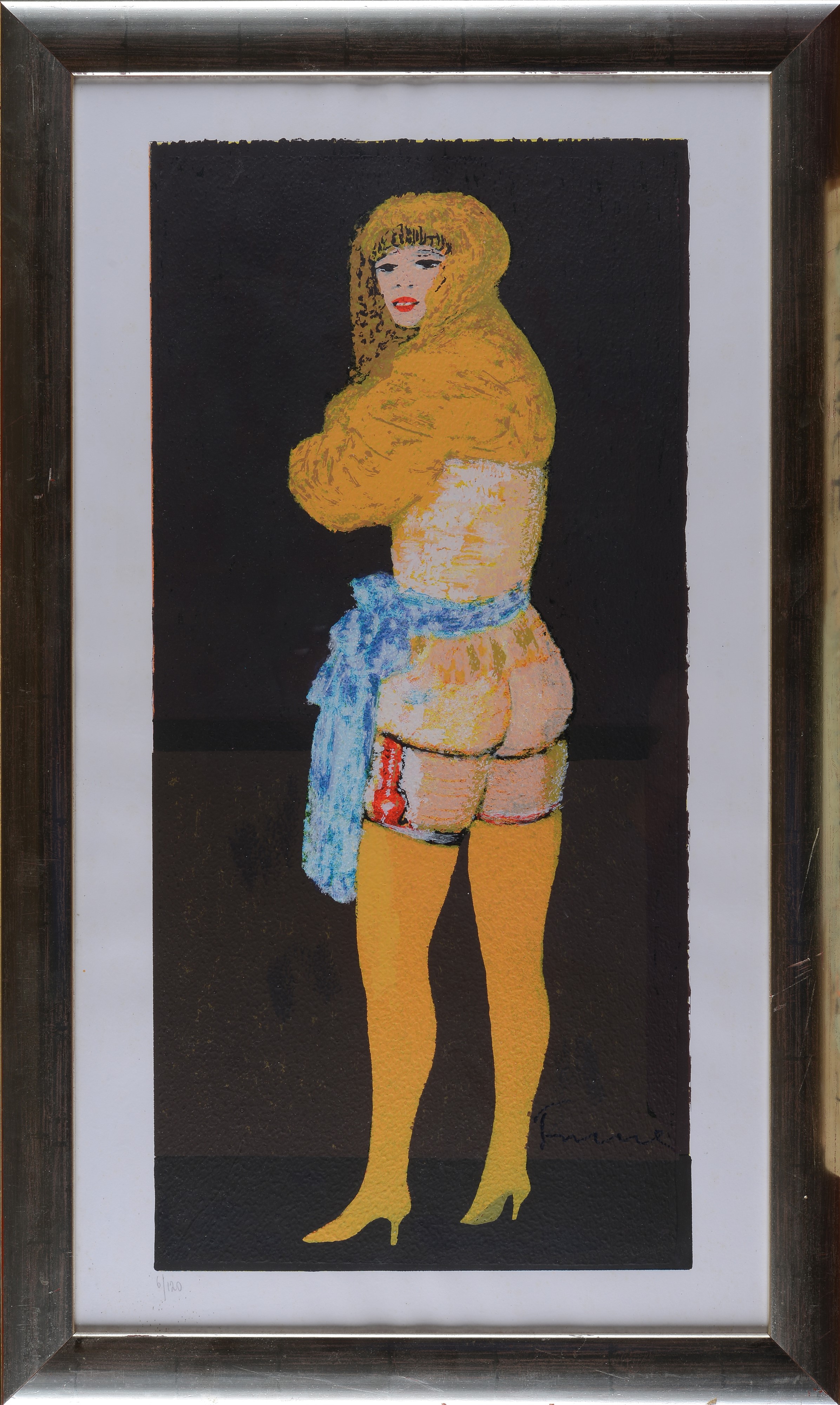 Donna in calze gialle