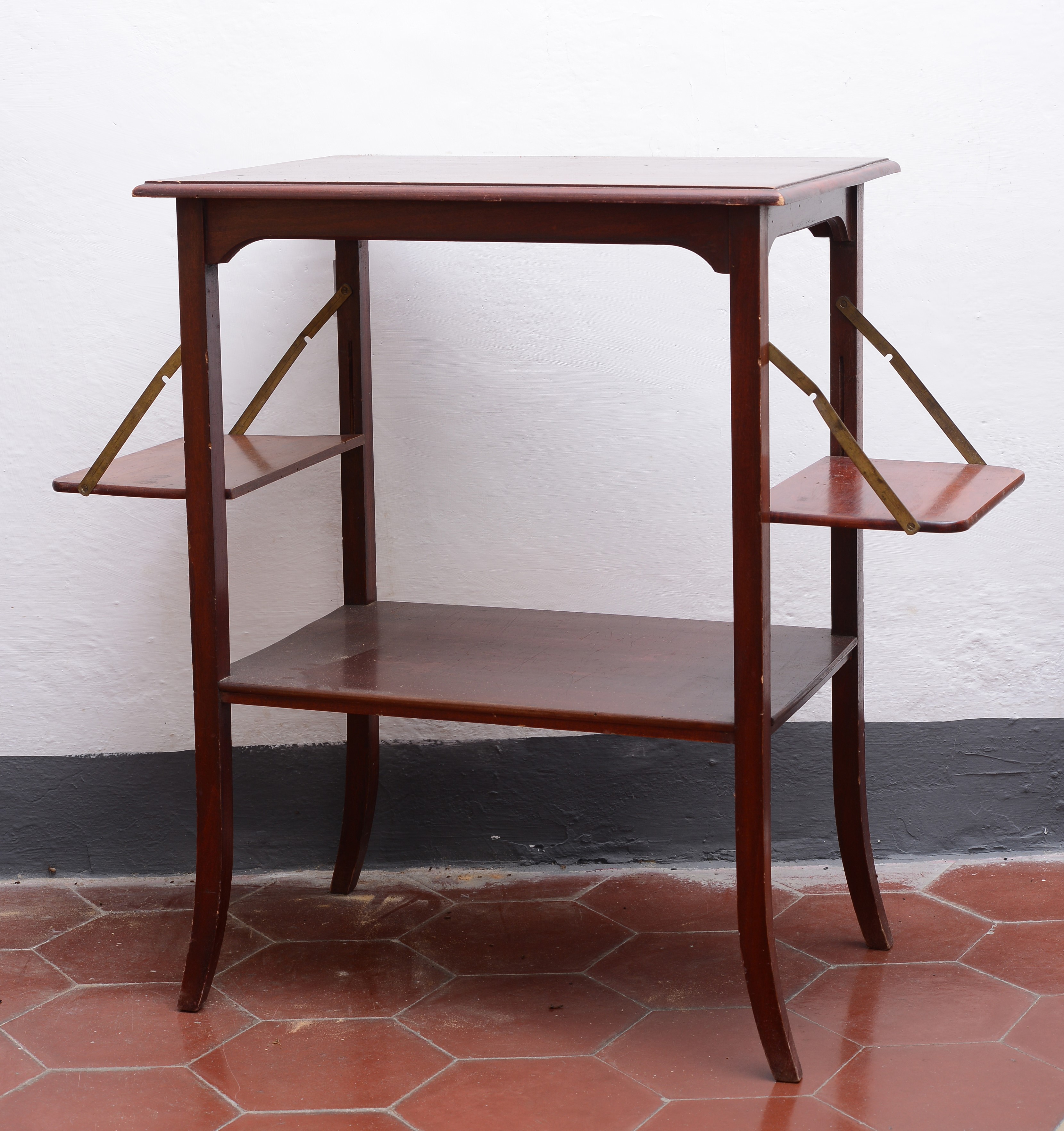 Tavolino da servizio