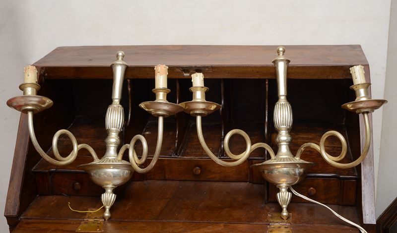 Coppia di appliques a due luci