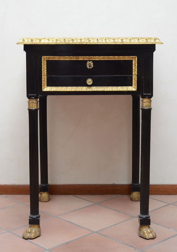 Tavolo toelette
