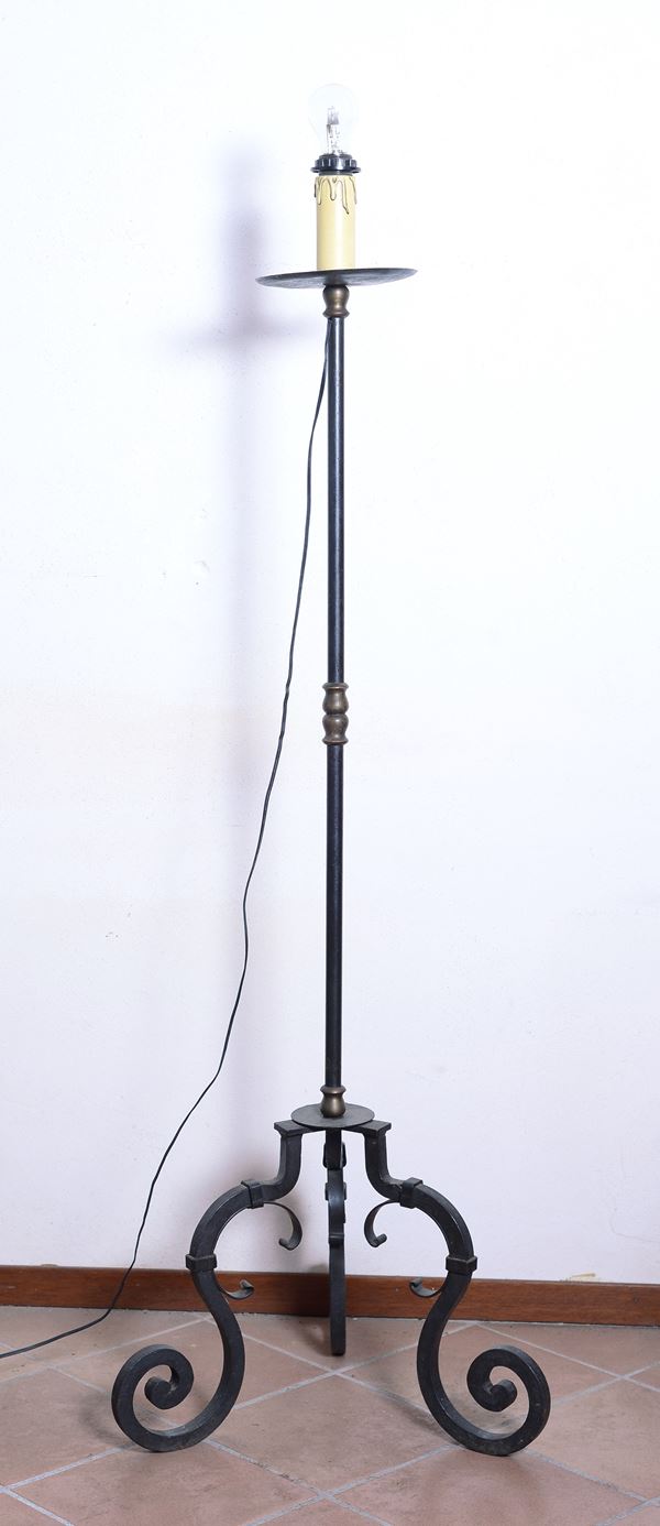Lampada  - Asta UNA COLLEZIONE FIESOLANA - Pananti Online