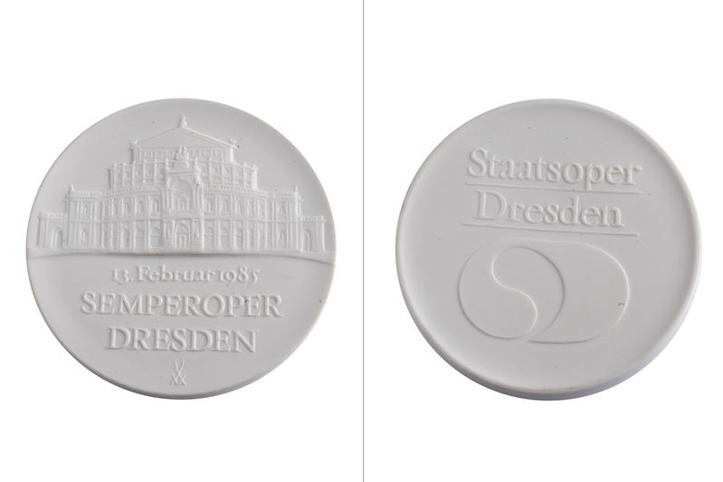 Moneta in porcellana