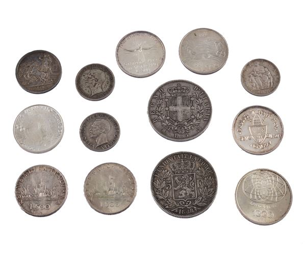 Lotto composto da tredici monete