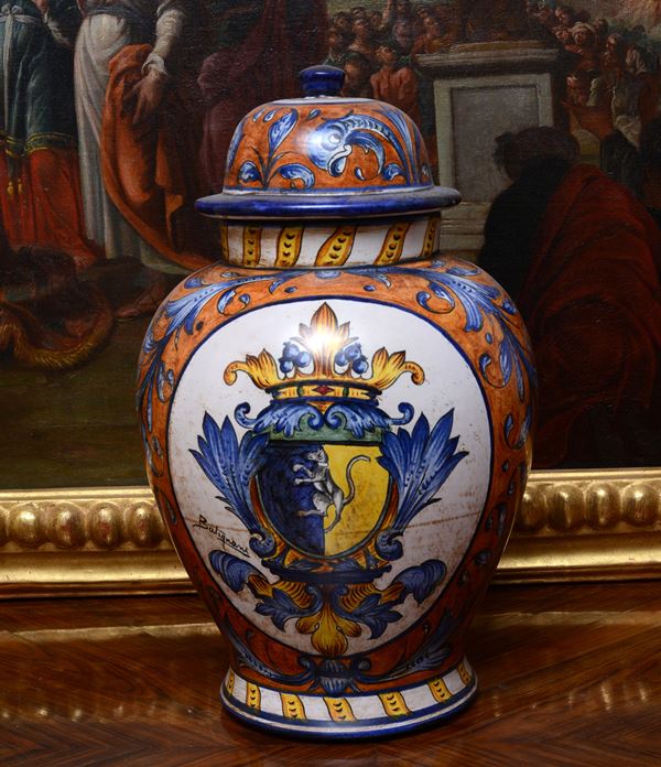 Vaso con coperchio