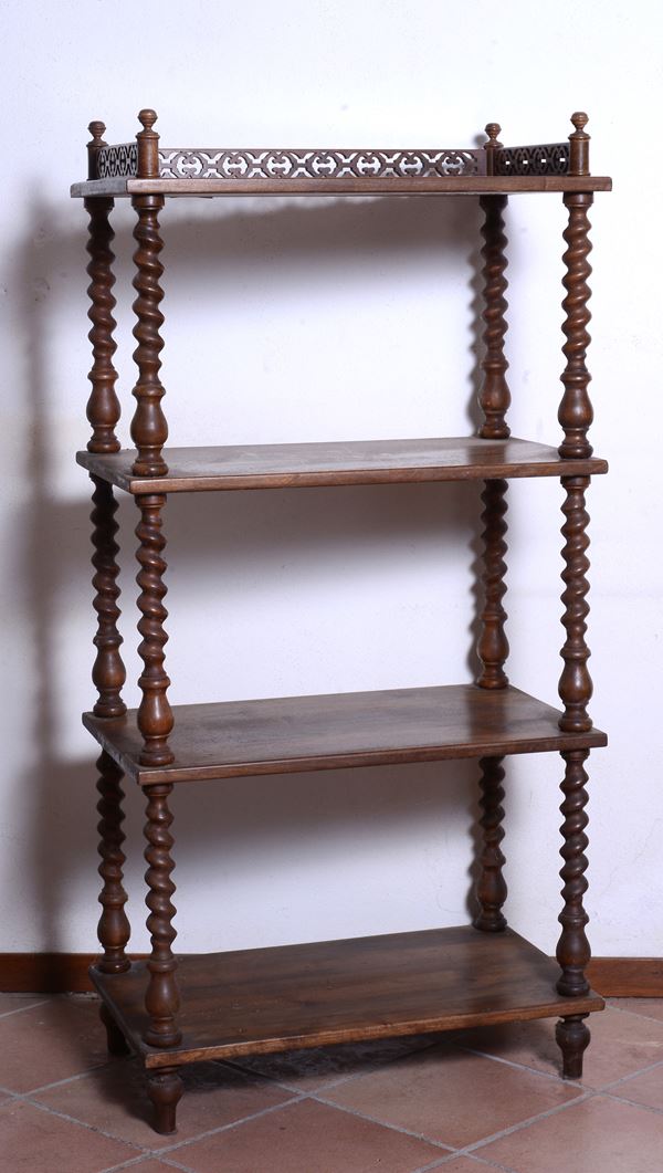 Etagere