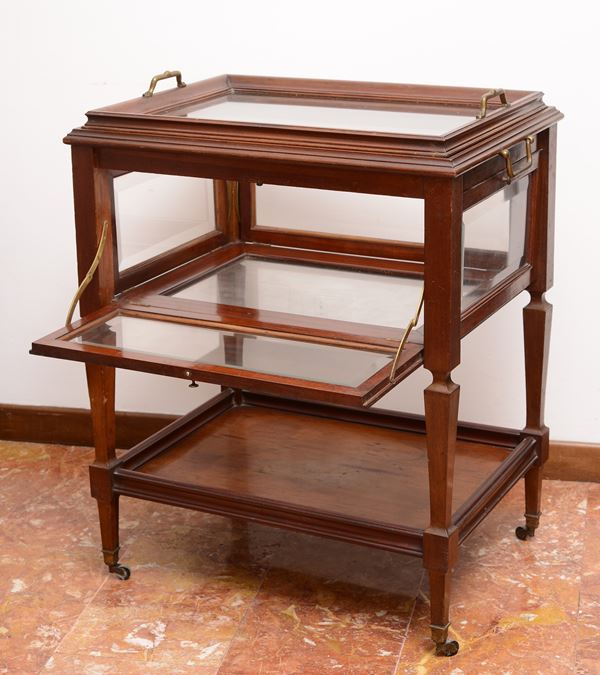 Carrello vetriina
