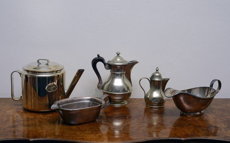 Lotto composto da due teiere