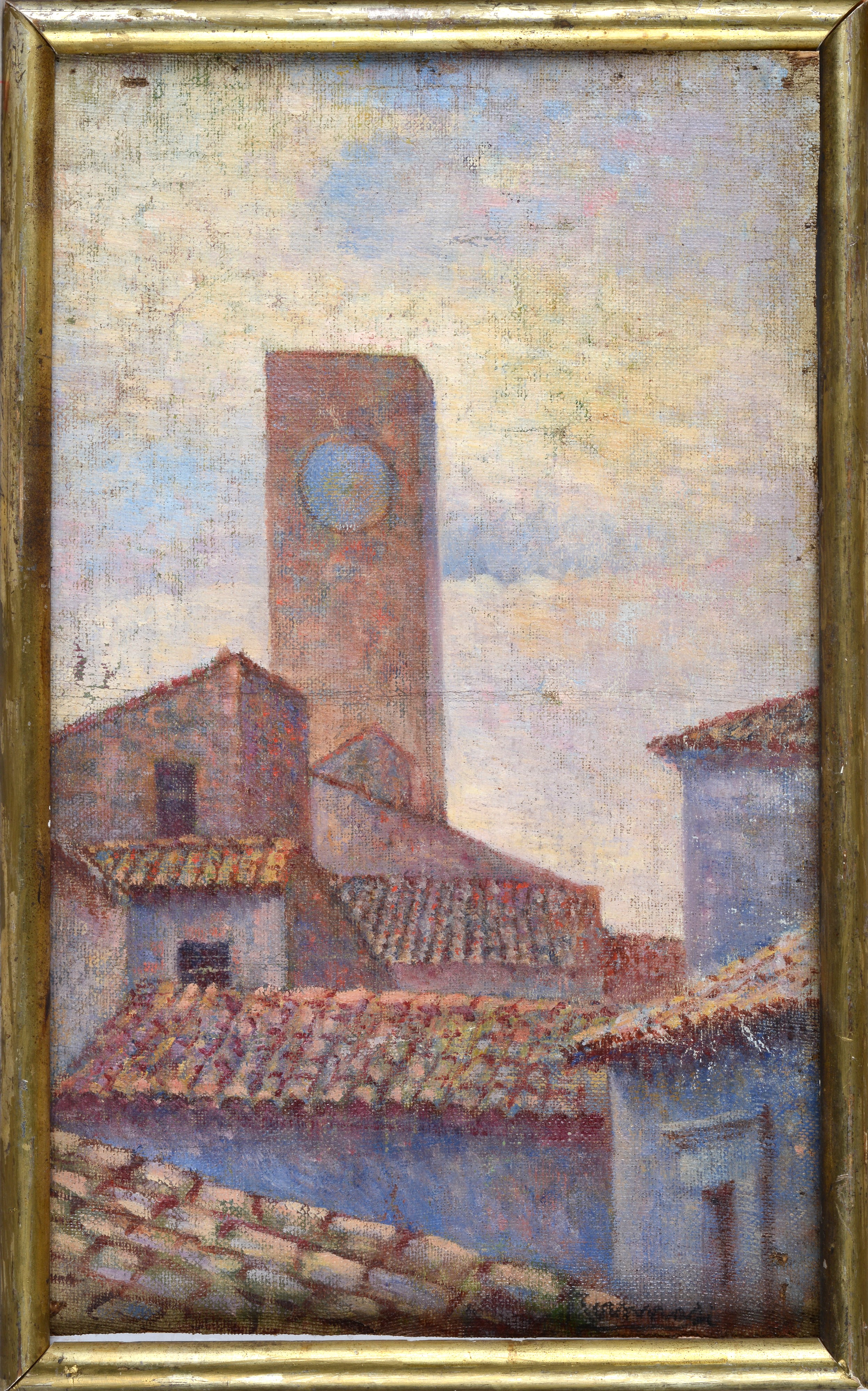 Scorcio di paese con campanile