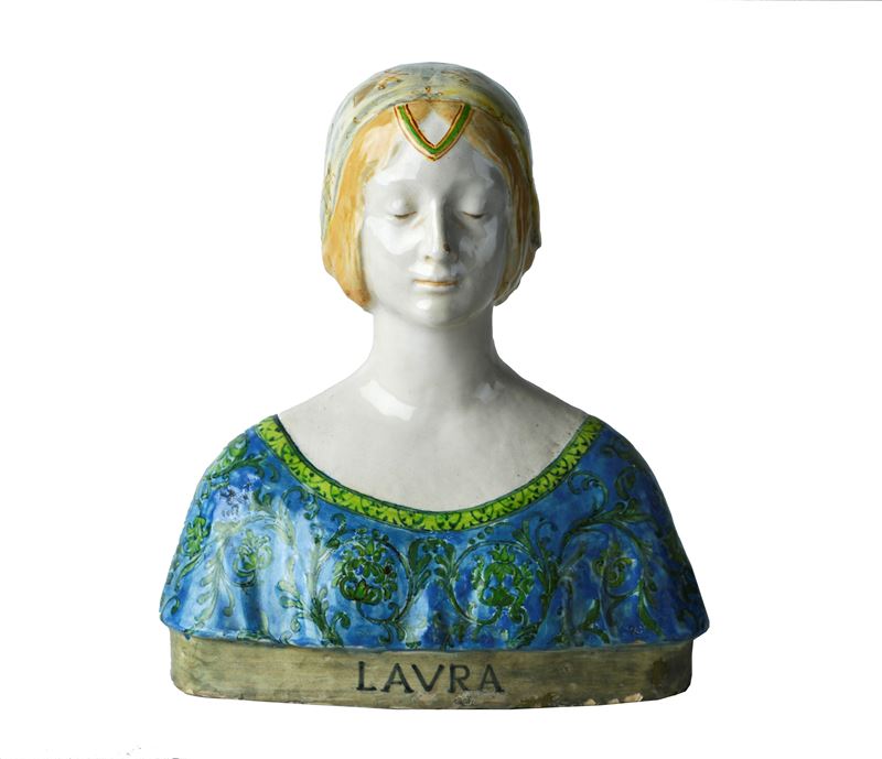 Busto di Laura