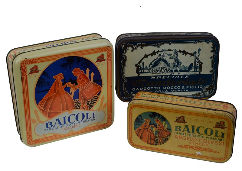 Lotto composto da tre scatole vintage in latta